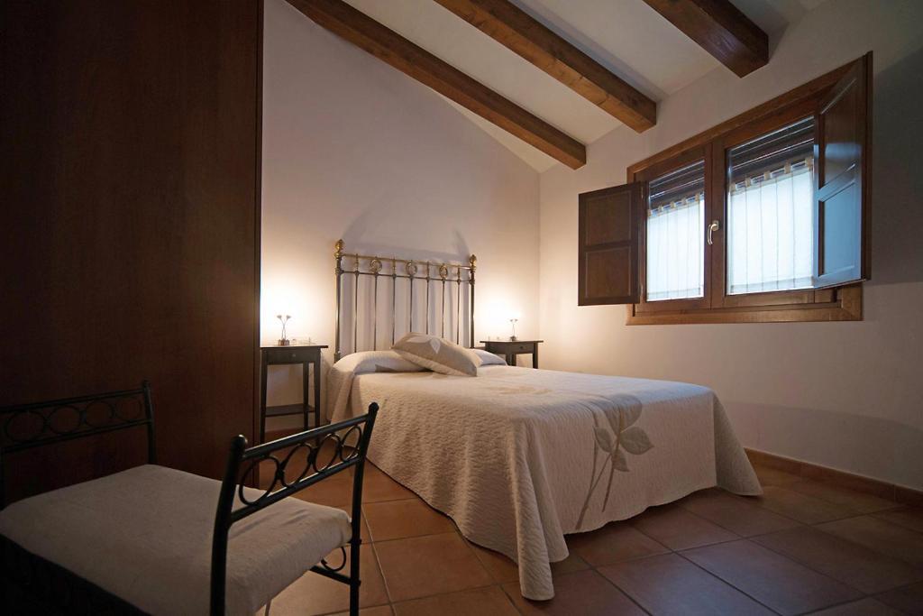 Apartamentos Casa Vidal Adahuesca ห้อง รูปภาพ